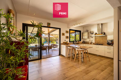 Maison - 257 m² - 7 pièces