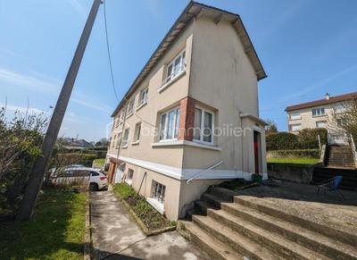 Maison - 70 m² - 5 pièces