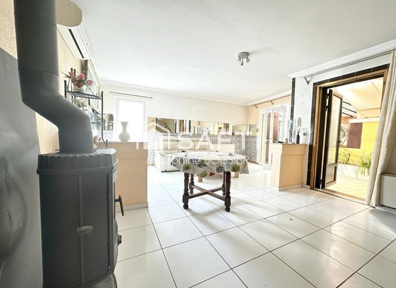 Maison - 211 m² - 11 pièces