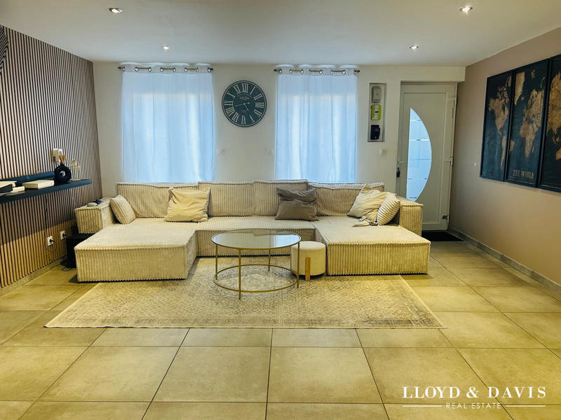 Maison - 110 m² - 5 pièces