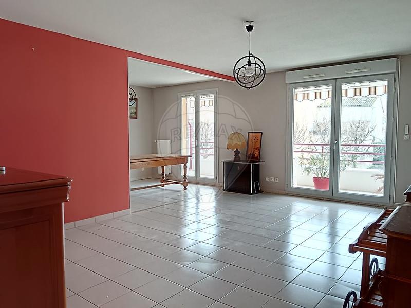 Appartement - 83 m² - 4 pièces