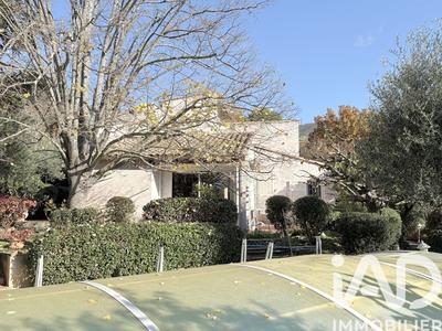 Maison - 134 m² - 5 pièces