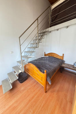 Maison - 270 m² - 5 pièces