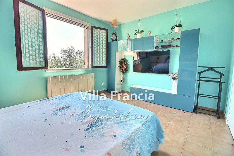 Maison - 211 m² - 5 pièces