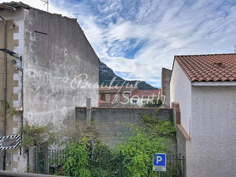 Maison de village - 254 m² - 6 pièces