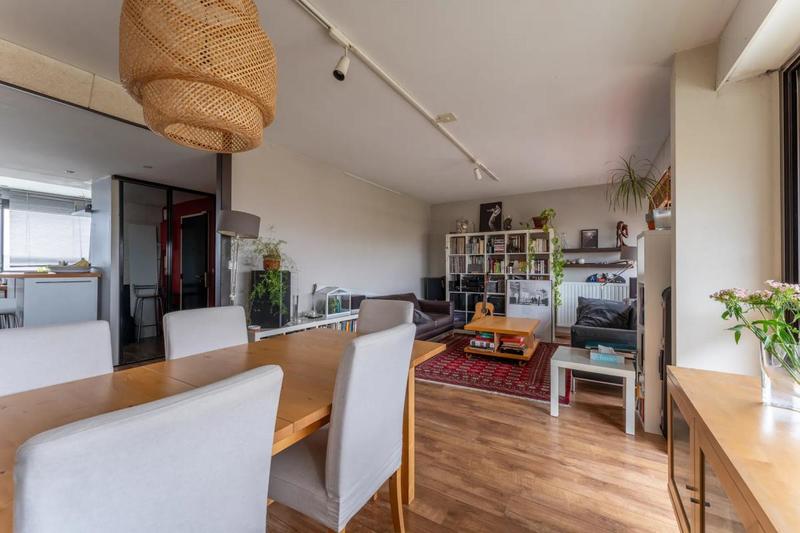 Appartement - 100 m² - 5 pièces