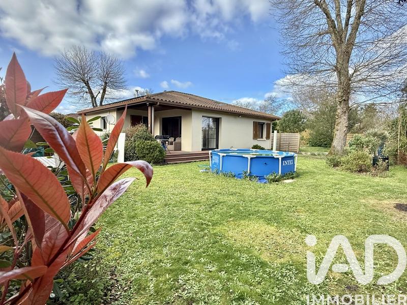 Maison - 90 m² - 4 pièces