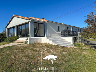Maison - 288 m² - 10 pièces