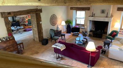 Maison - 295 m² - 7 pièces