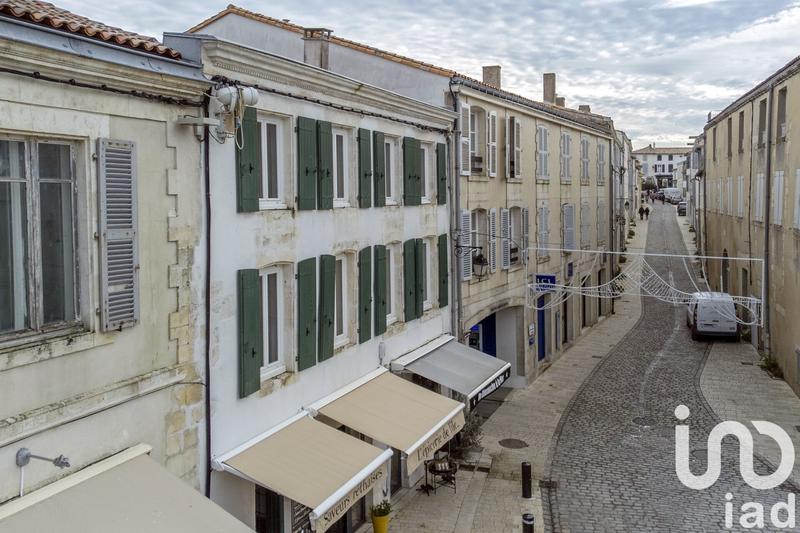 Maison - 348 m² - 12 pièces