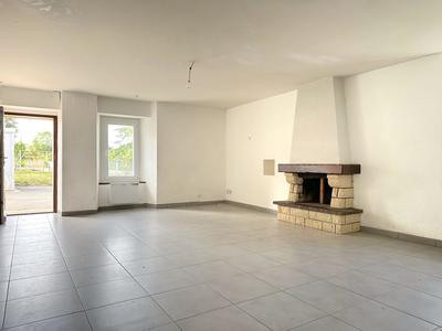 Maison - 96 m² - 4 pièces