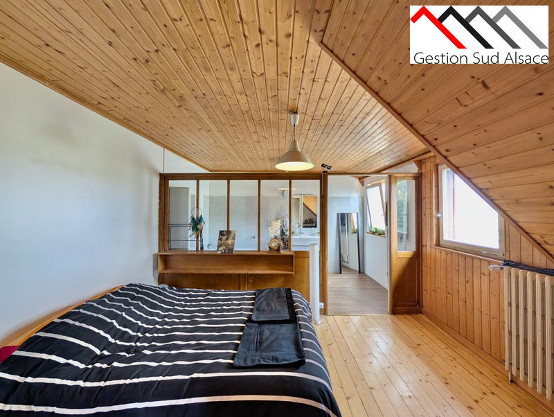 Maison - 166 m² - 8 pièces