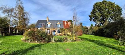 Maison - 111 m² - 6 pièces