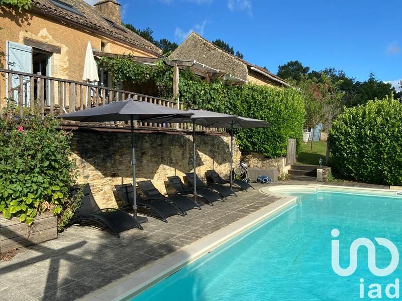 Maison de campagne - 200 m² - 8 pièces