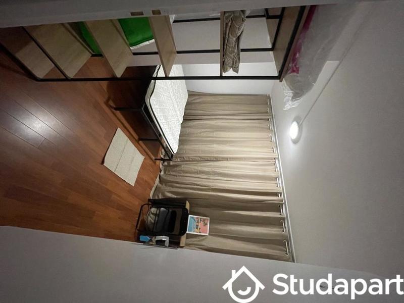 Chambre - 9 m² - 1 pièce