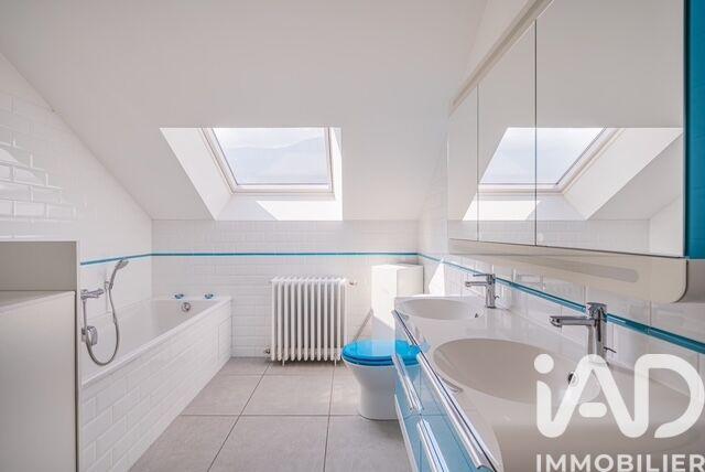 Maison - 149 m² - 7 pièces