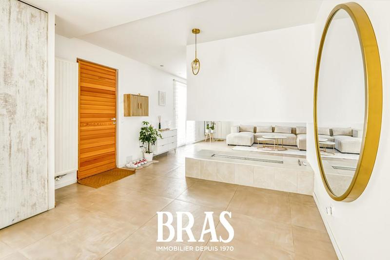 Maison - 150 m² - 8 pièces