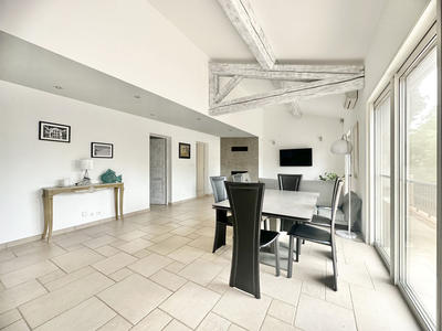 Propriété - 160 m² - 6 pièces