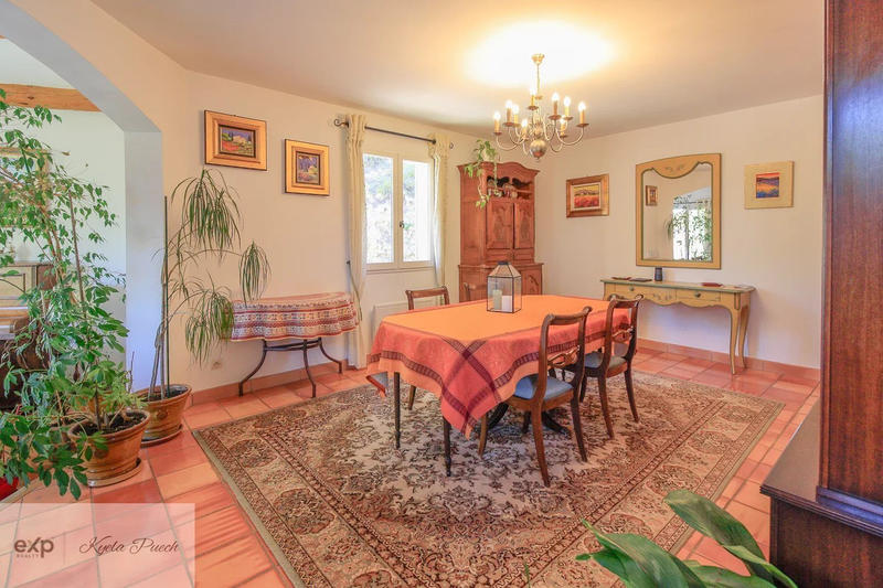 Maison - 185 m² - 7 pièces