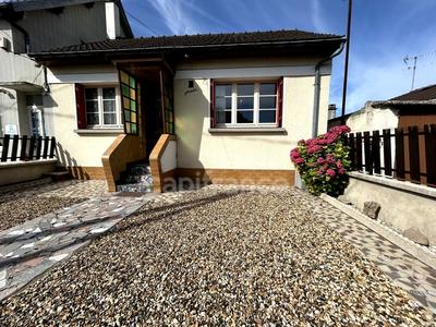 Maison de ville - 80 m² - 5 pièces