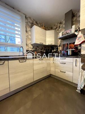 Appartement - 94 m² - 4 pièces