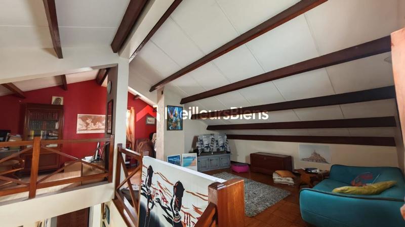 Maison - 167 m² - 6 pièces