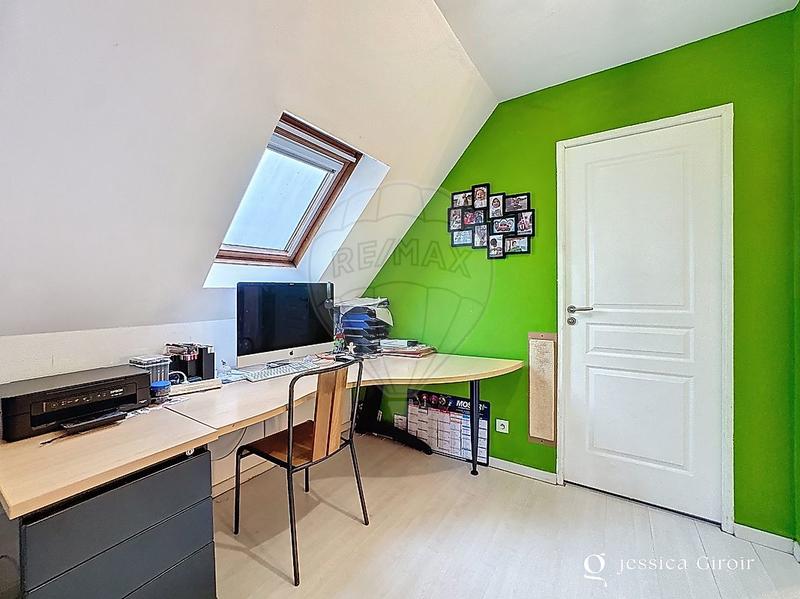 Maison - 137 m² - 7 pièces