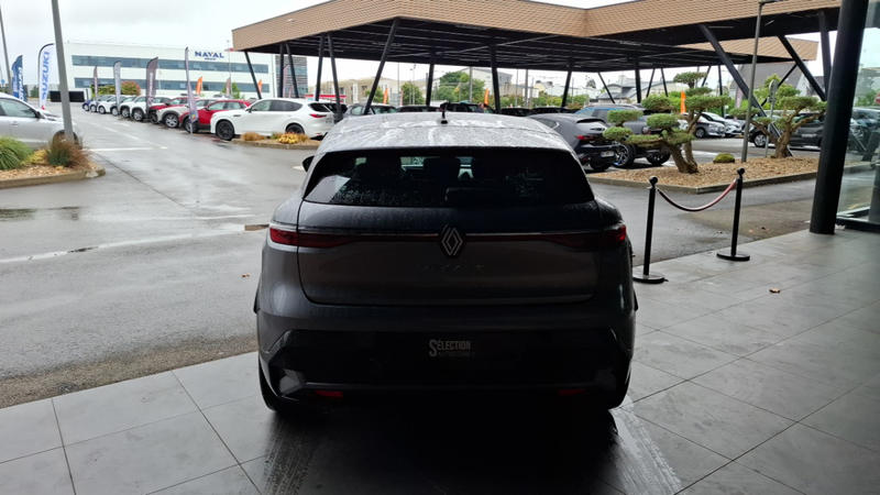 Renault Mégane E-Tech V equilibre Ev40 130ch standard charge