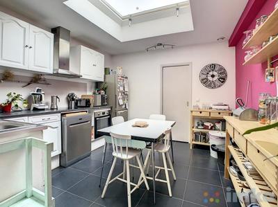 Maison - 90 m² - 4 pièces