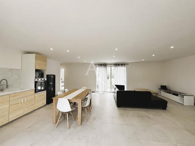 Maison - 115 m² - 4 pièces