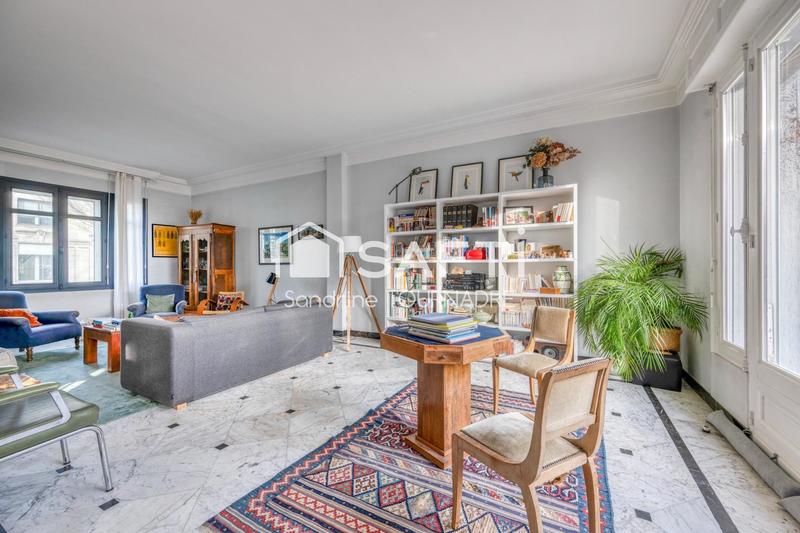 Hôtel particulier - 203 m² - 7 pièces