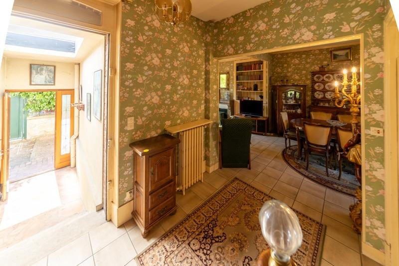 Maison bourgeoise - 308 m² - 11 pièces