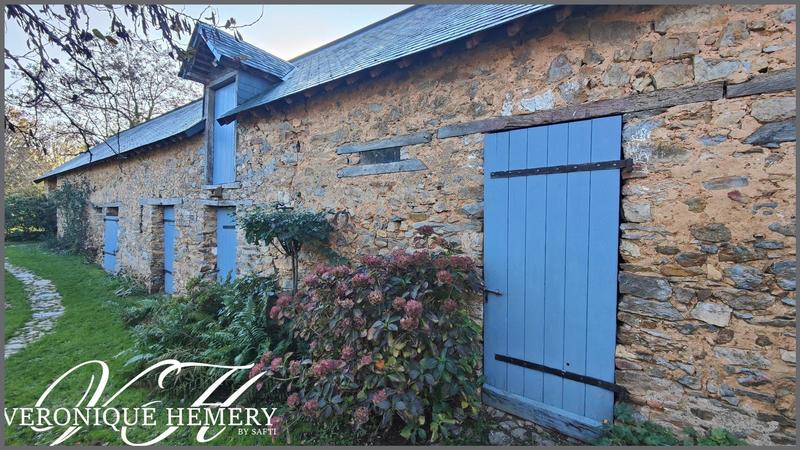 Maison - 225 m² - 8 pièces