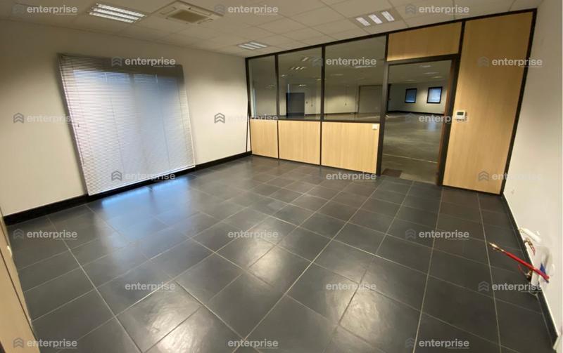 Local d'activité / Entrepôt - 563 m²