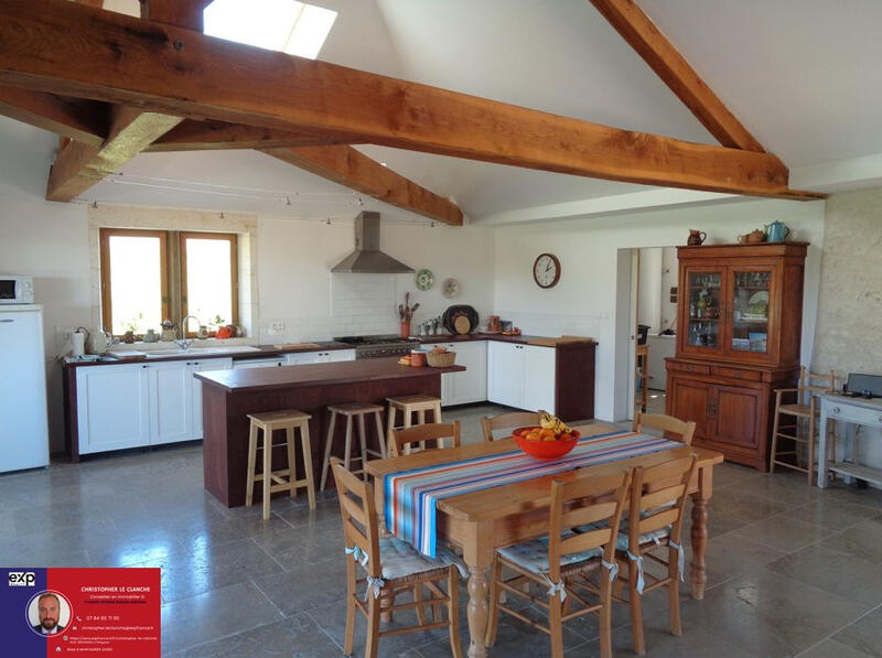 Maison - 198 m² - 6 pièces