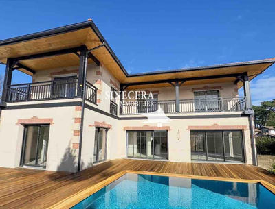 Maison - 172 m² - 6 pièces