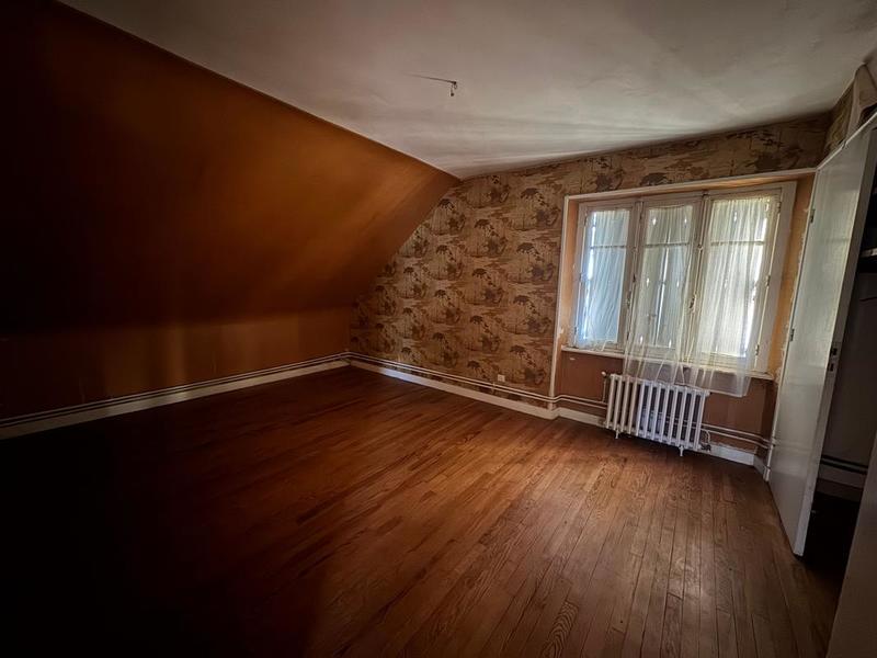 Maison - 175 m² - 8 pièces