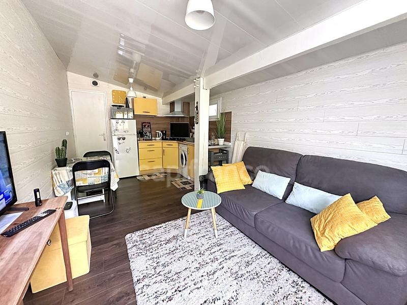 Maison - 180 m² - 5 pièces