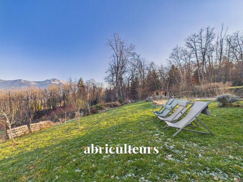 Maison ancienne - 433 m² - 16 pièces