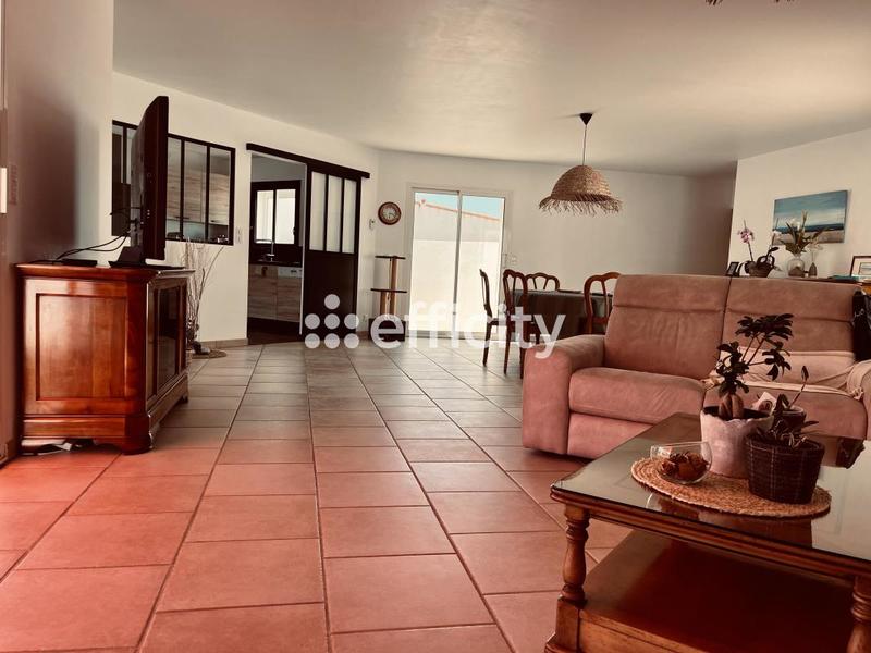 Maison - 152 m² - 6 pièces