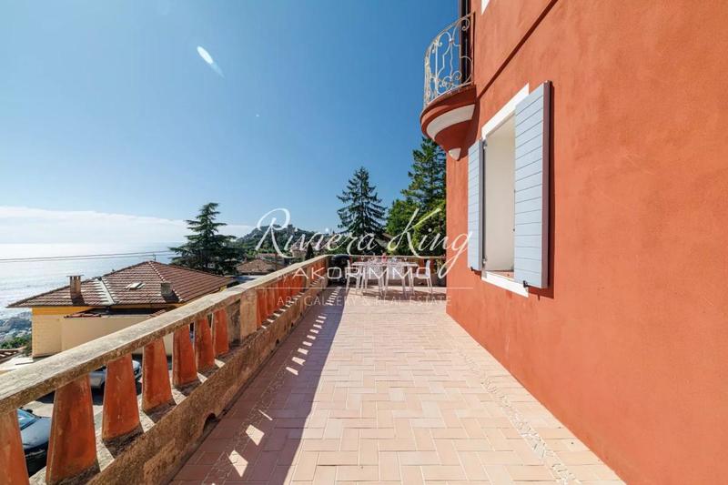 Villa - 160 m² - 5 pièces