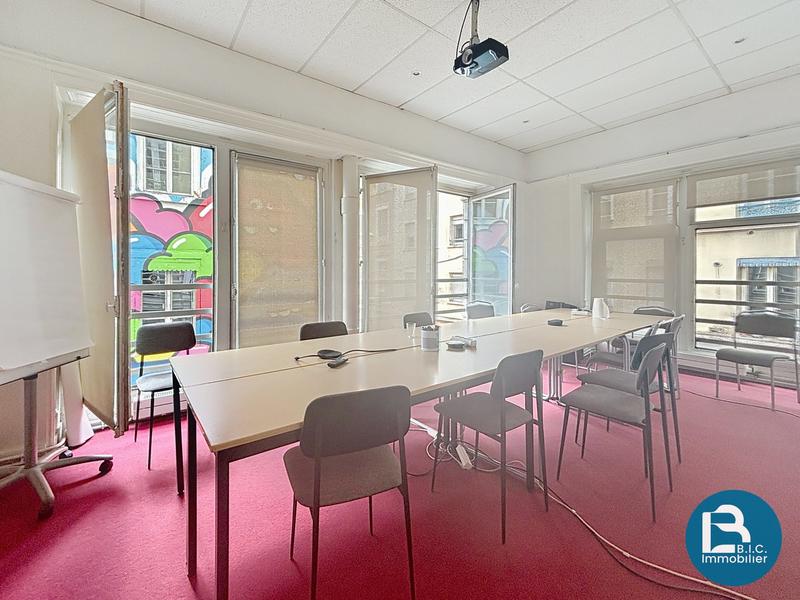 Local d'activités - 276 m²