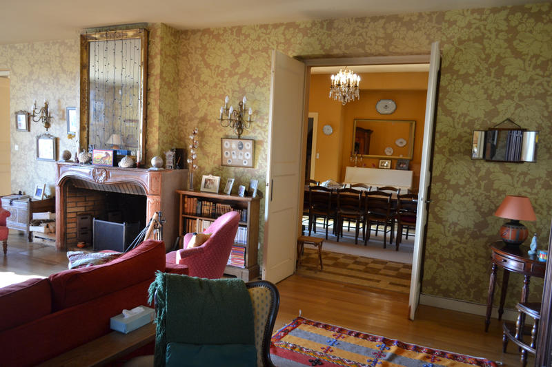 Maison - 267 m² - 10 pièces