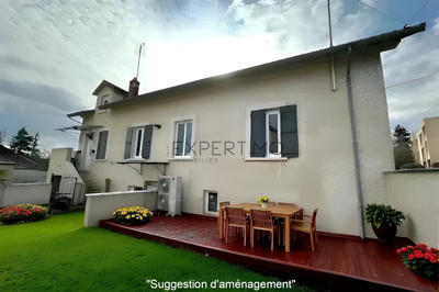 Maison - 225 m² - 10 pièces