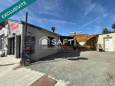 Local commercial - 136 m² - 6 pièces