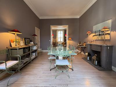 Maison - 225 m² - 7 pièces