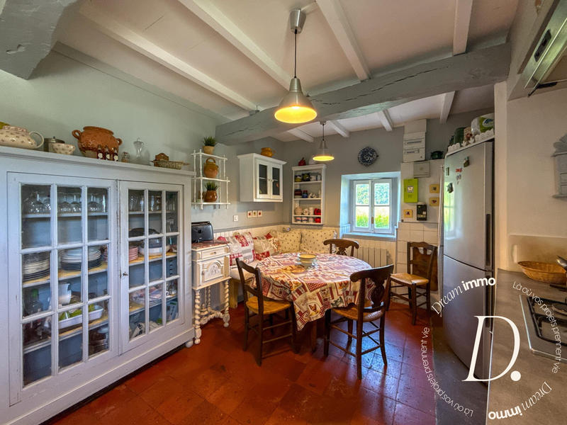 Maison - 190 m² - 5 pièces