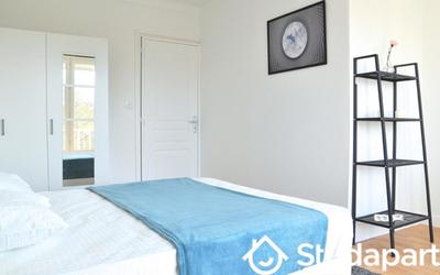 Chambre - 13 m² - 1 pièce