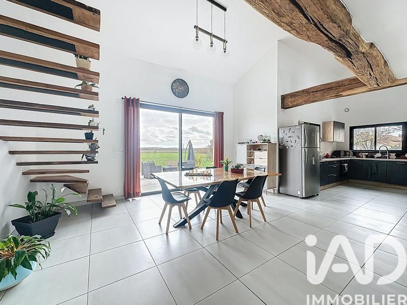 Maison - 142 m² - 5 pièces