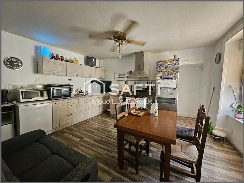 Maison - 200 m² - 6 pièces